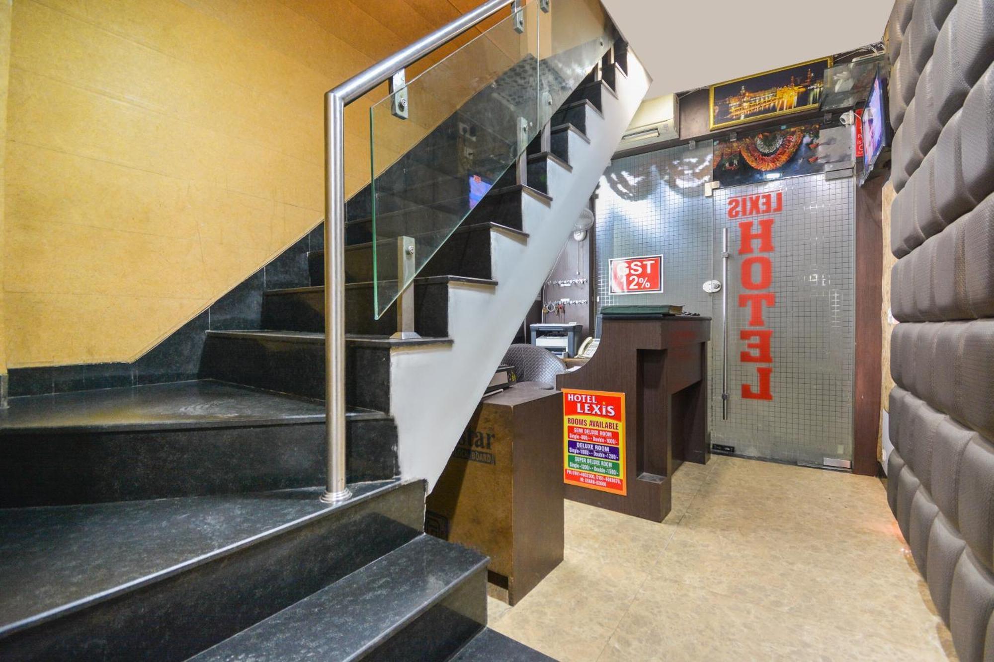 Hotel O Lexis Ludhiana Zewnętrze zdjęcie