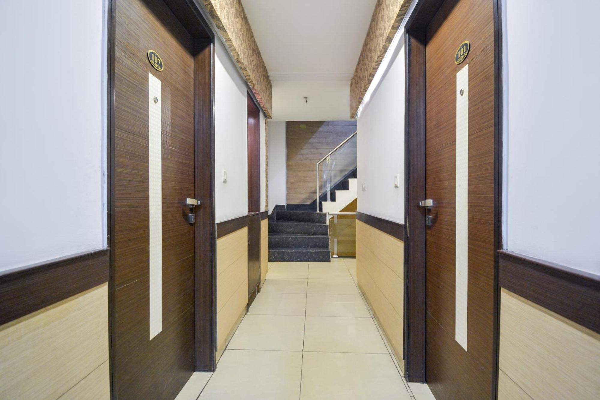 Hotel O Lexis Ludhiana Zewnętrze zdjęcie