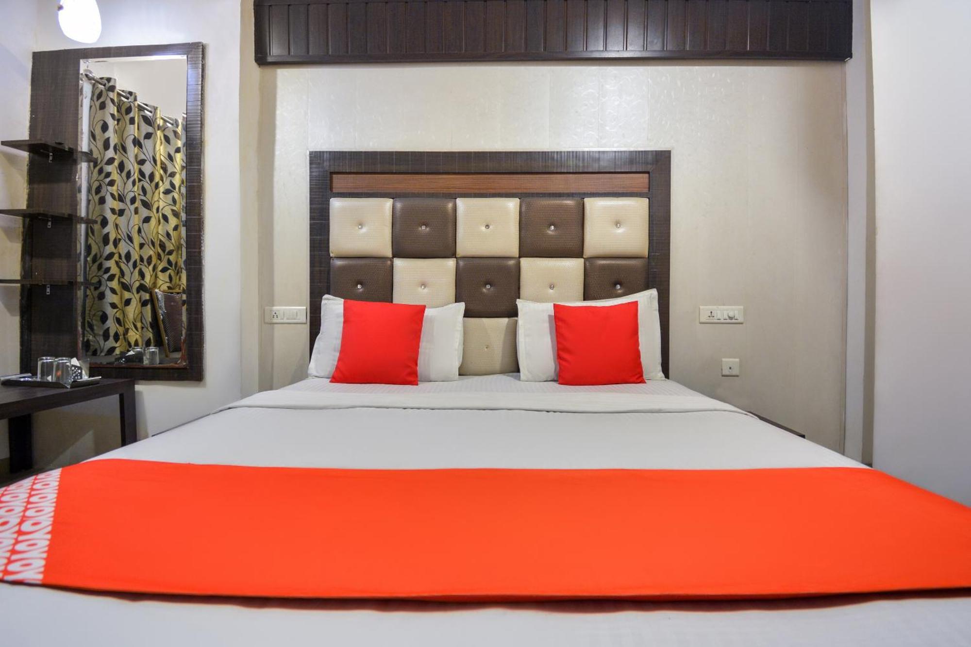 Hotel O Lexis Ludhiana Zewnętrze zdjęcie