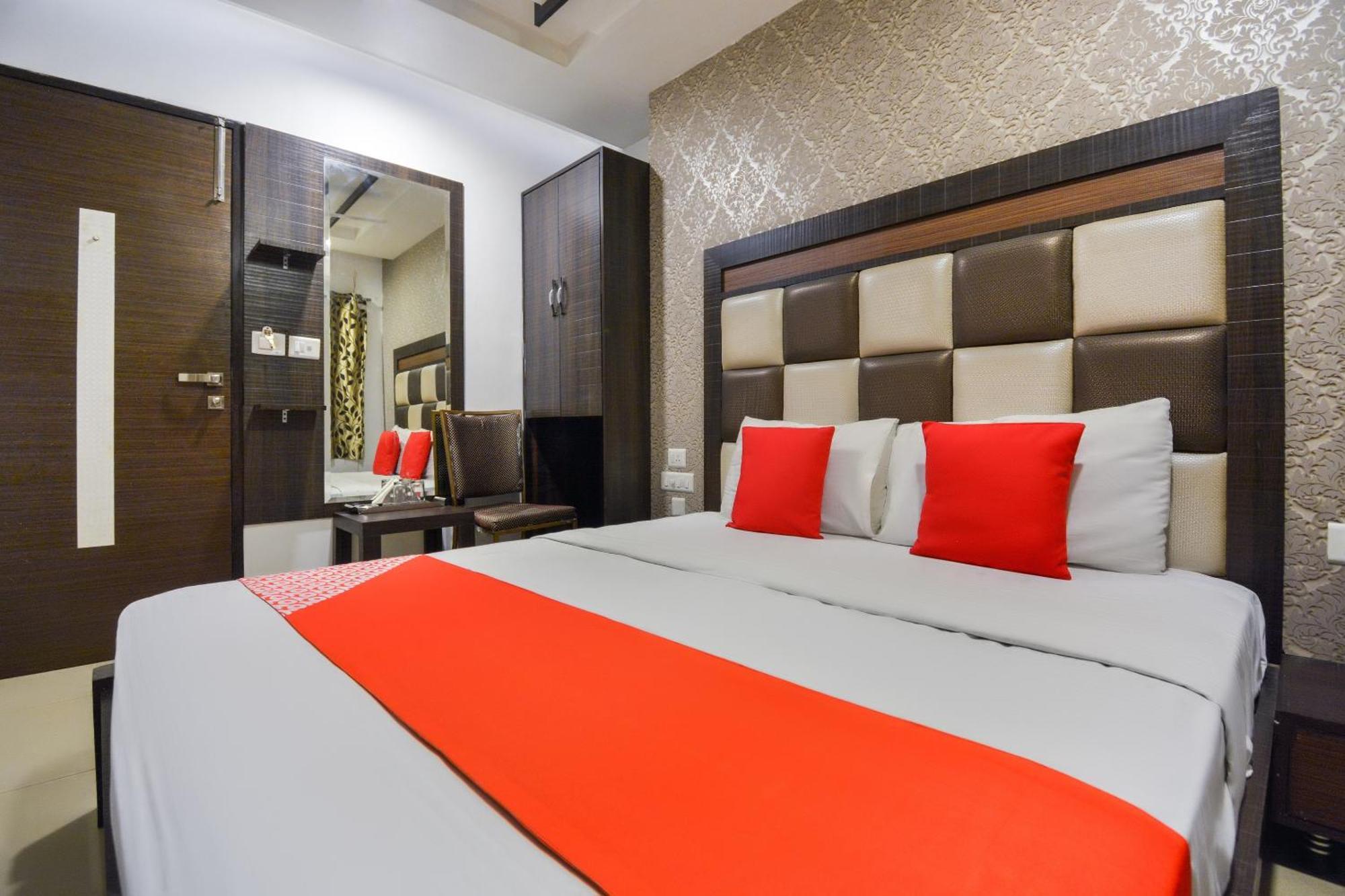 Hotel O Lexis Ludhiana Zewnętrze zdjęcie